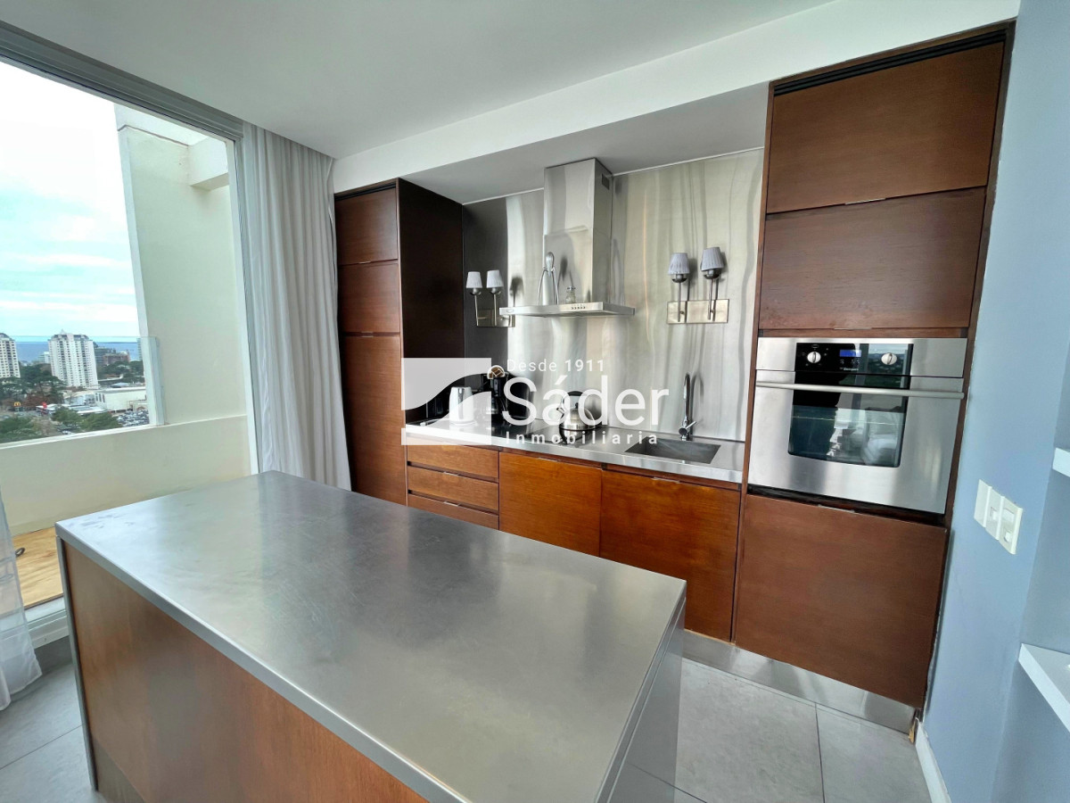 Apartamento ID.4955 - Penthouse en Pda 7 sobre Av. Roosevelt