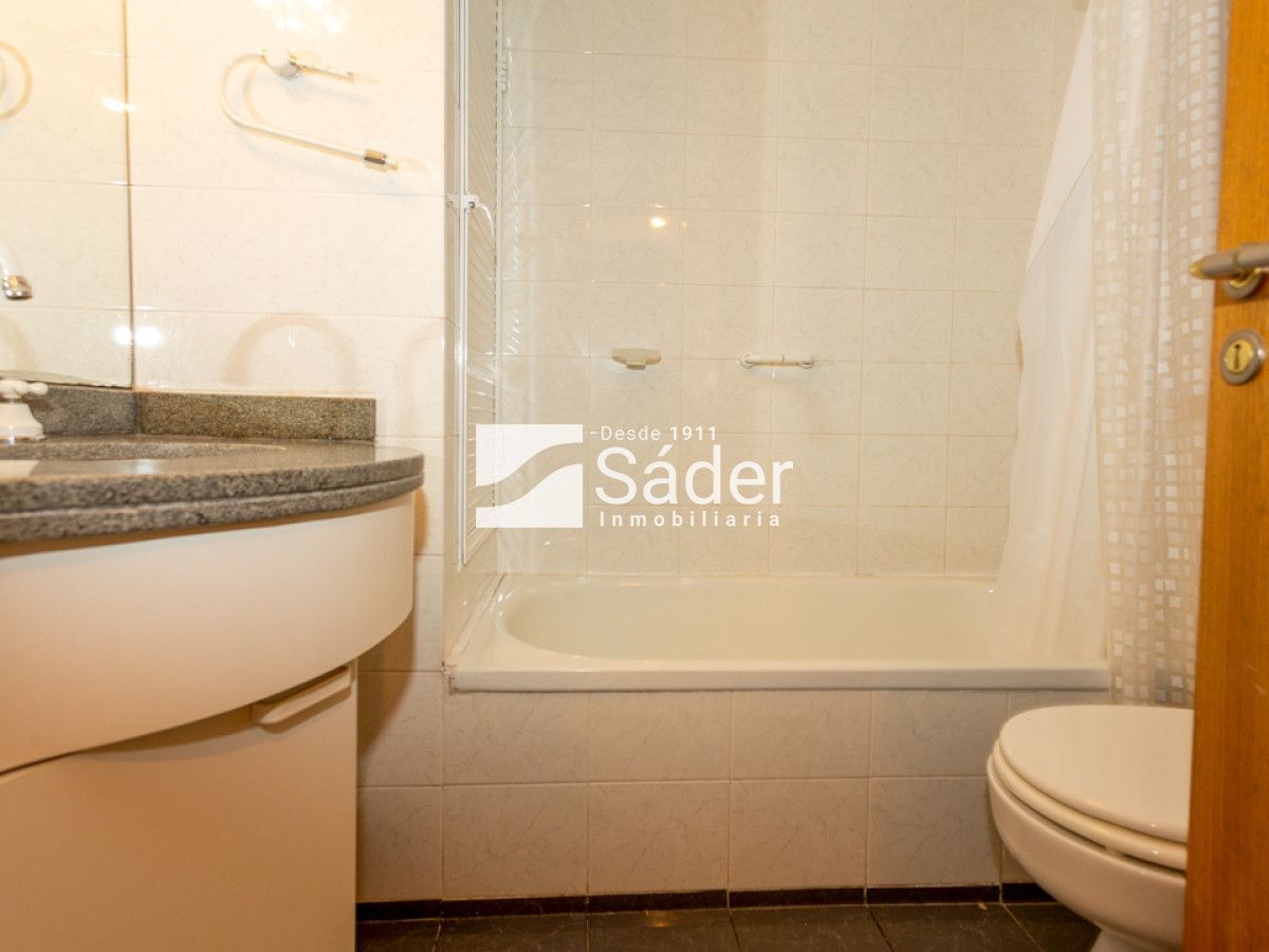 Apartamento ID.2620 - Apartamento en venta y alquiler Peninsula 3 dormitorios