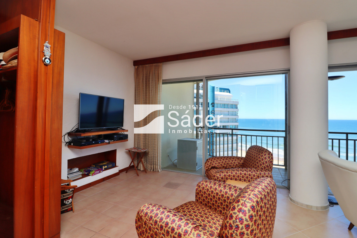 Apartamento ID.4545 - Verano frente al mar, Parada 3 de la Brava 