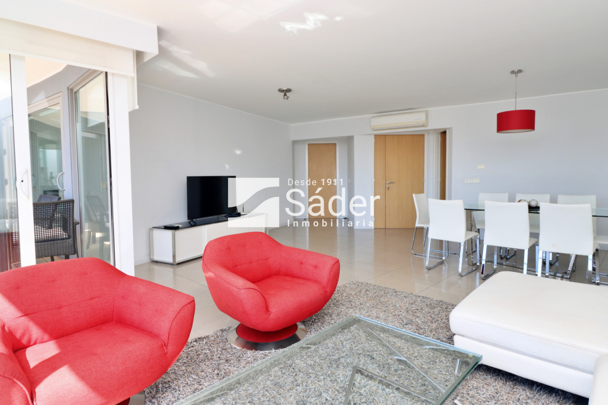 Apartamento ID.4549 - Alquiler de apto 3 dormitorios en suite a Metros de la Mansa, Pda. 3.