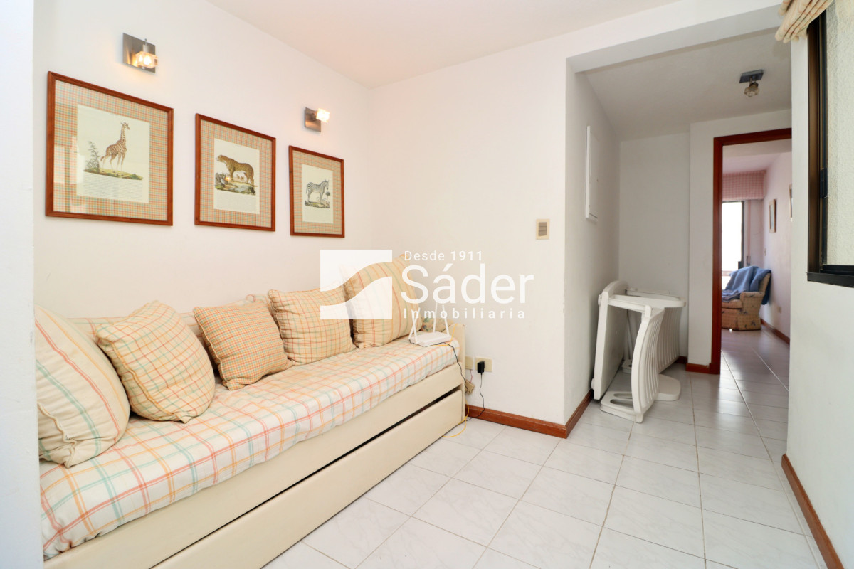 Apartamento ID.2620 - Apartamento en venta y alquiler Peninsula 3 dormitorios