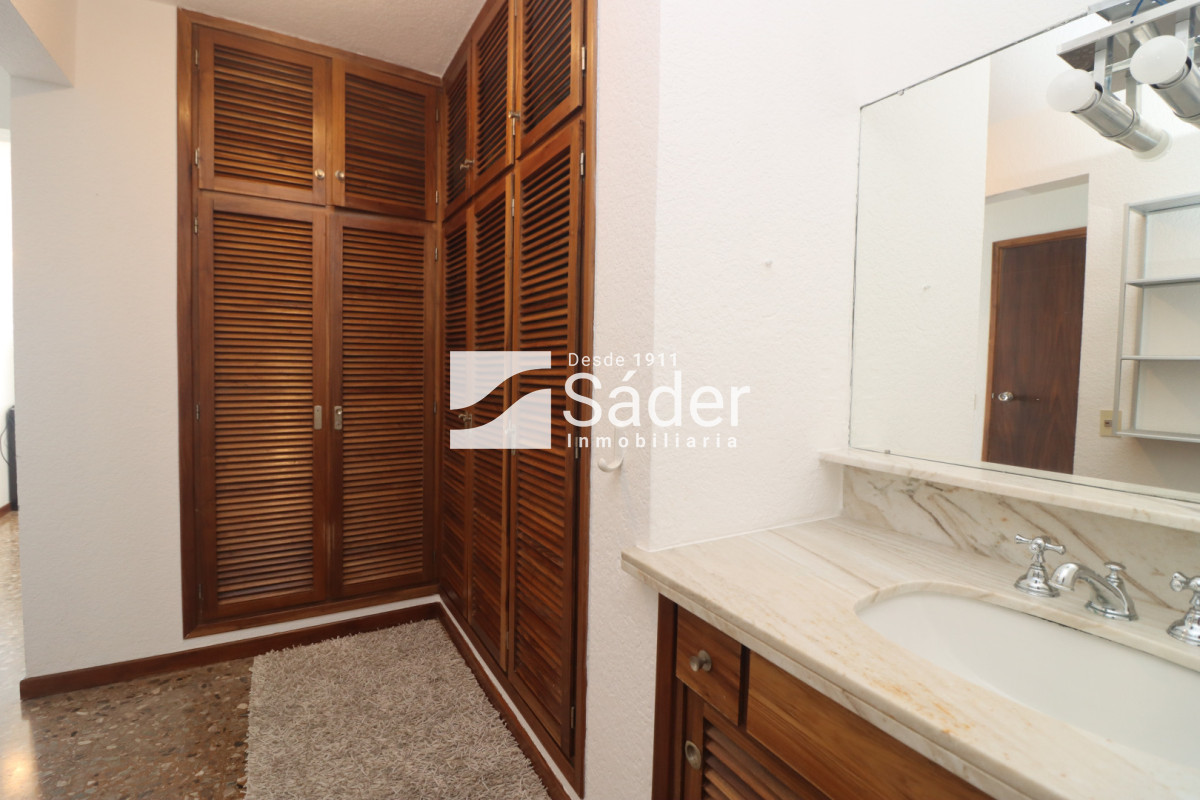 Apartamento ID.4602 - Frente al mar en pda. 3 de playa mansa 