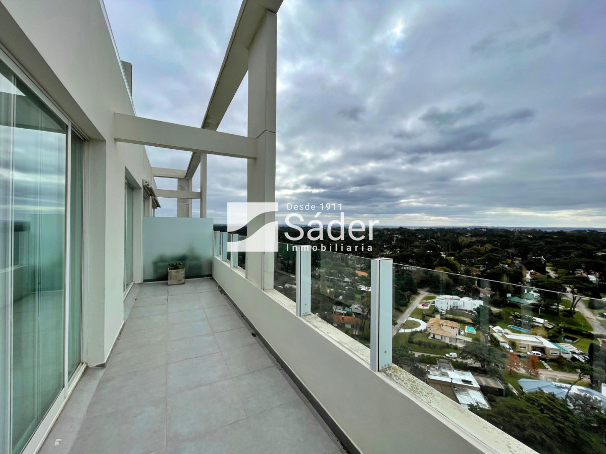 Apartamento ID.4955 - Penthouse en Pda 7 sobre Av. Roosevelt
