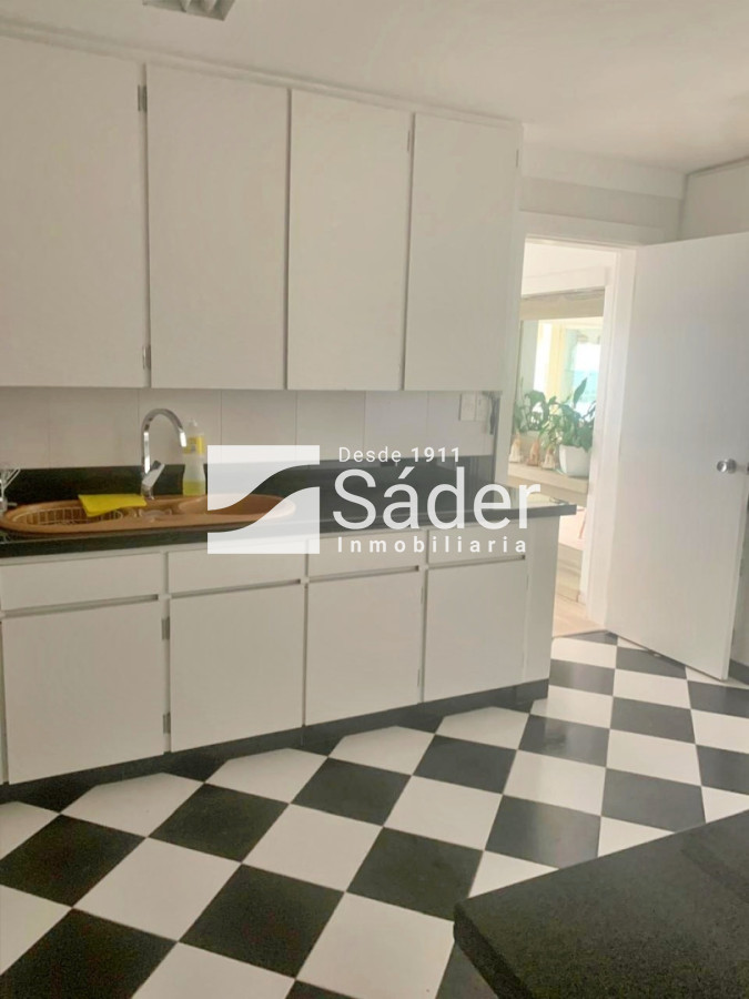 Apartamento ID.4515 - Apto en Alq. Gran Planta Frente al Mar en Playa Mansa 