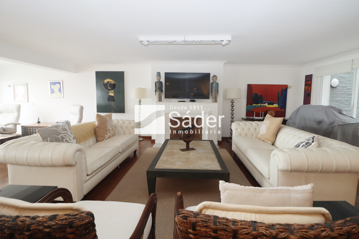 Apartamento ID.4396 - Apartamento de gran tamaño frente al Puerto