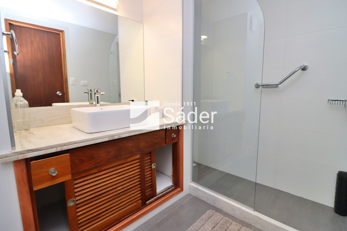 Apartamento ID.4328 - Apto 3 dorm. frente al mar. Parada 2