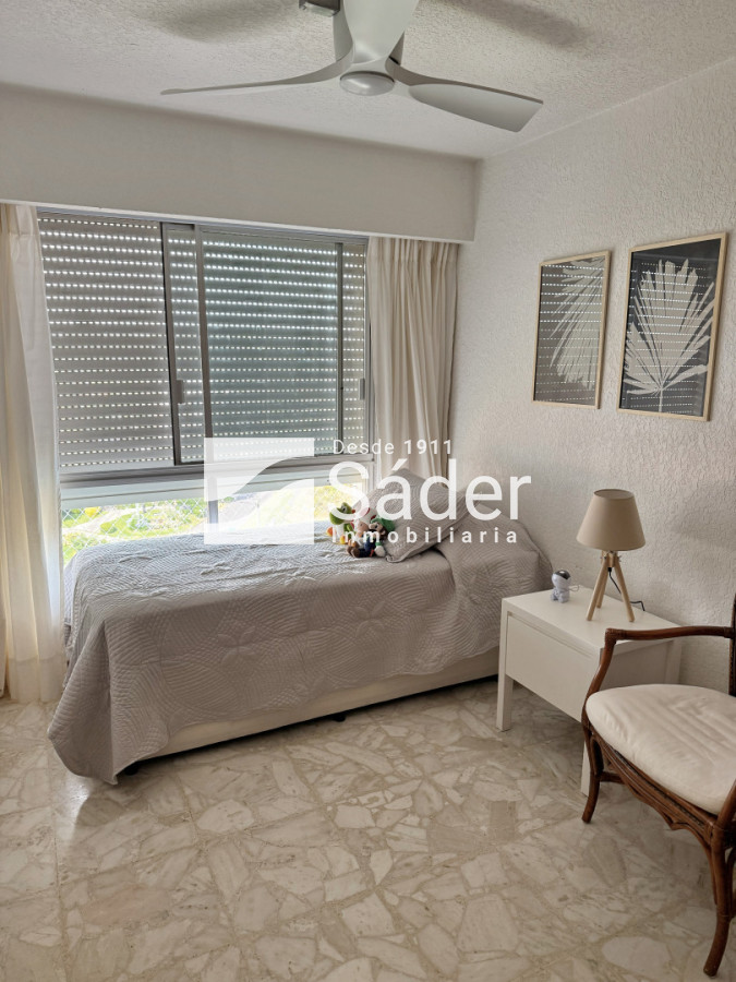 Apartamento ID.3751 - A metros del mar, Parada 19 de Playa Mansa. Alquiler temporal 