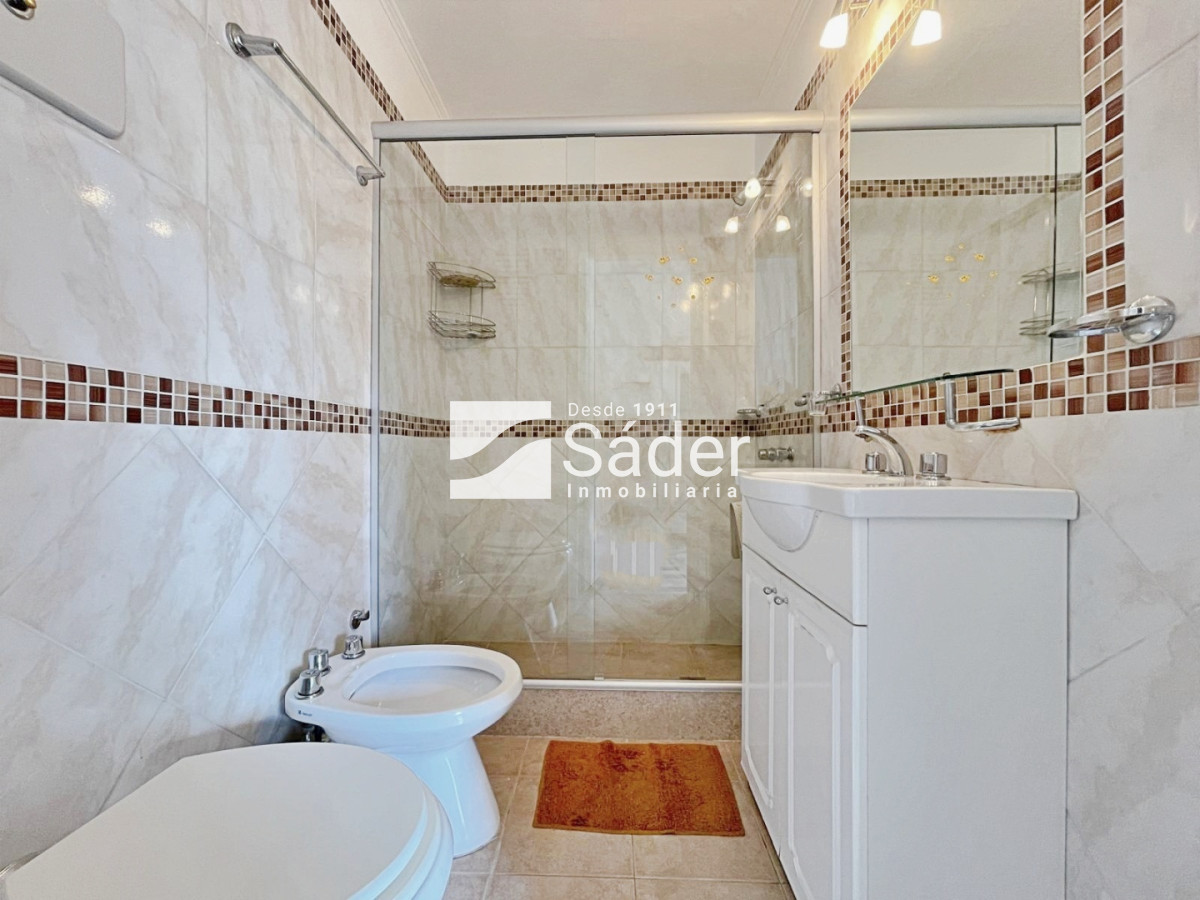 Apartamento ID.4673 - Apto de 2 dormitorios en Alquiler, Península 