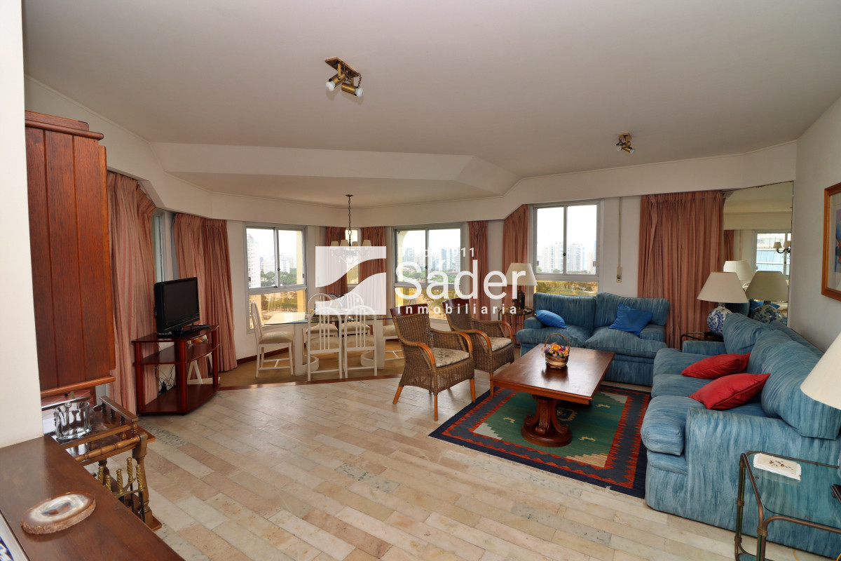Shopping - GoPunta - Portal Inmobiliario de Punta del Este - Maldonado