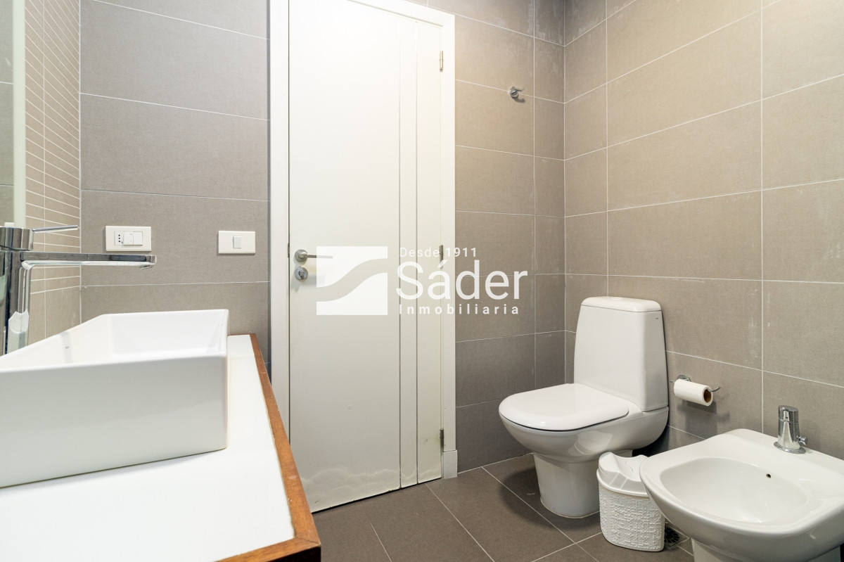 Apartamento ID.3289 - Apartamento en venta y alquiler Peninsula 3 dormitorios