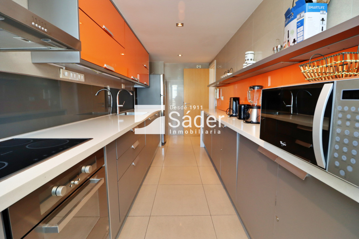 Apartamento ID.4549 - Alquiler de apto 3 dormitorios en suite a Metros de la Mansa, Pda. 3.