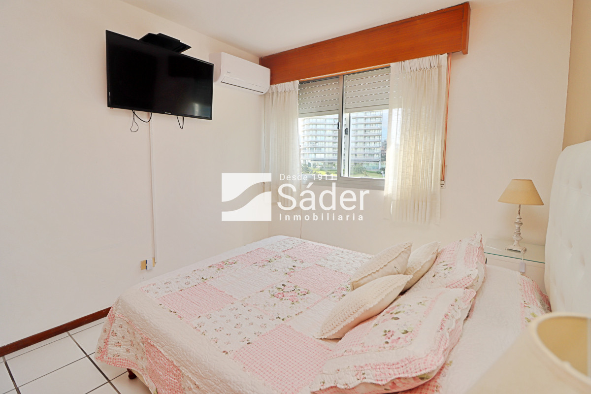 Apartamento ID.4397 - Apto alquiler 2 dorm. 2 baños. Zona mansa