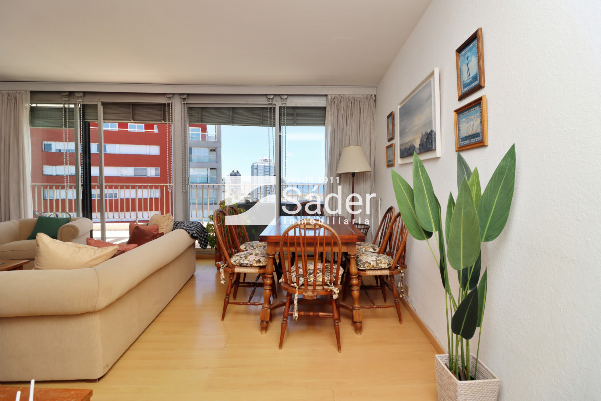 Apartamento ID.4551 - Apartamento en península. 3 dorm. Gran balcon