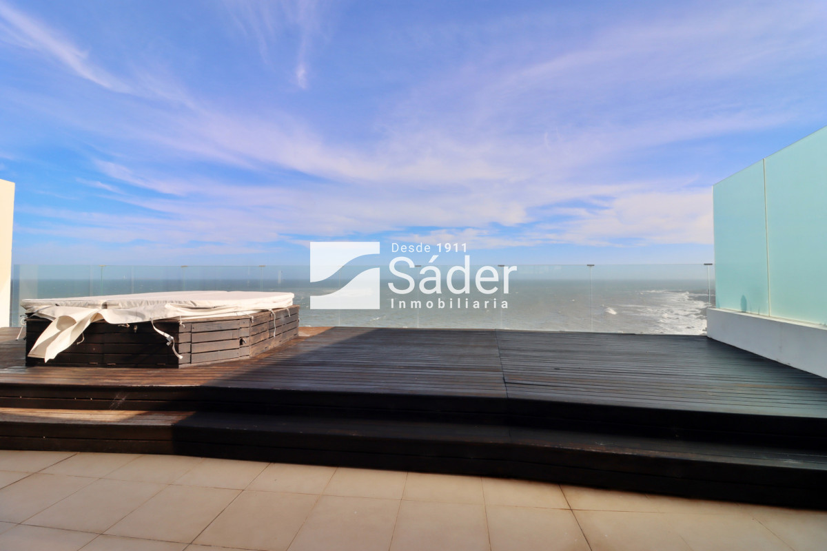 Apartamento ID.4476 - Penthouse en Alq. Frente al Mar, 1era Quincena de Enero 