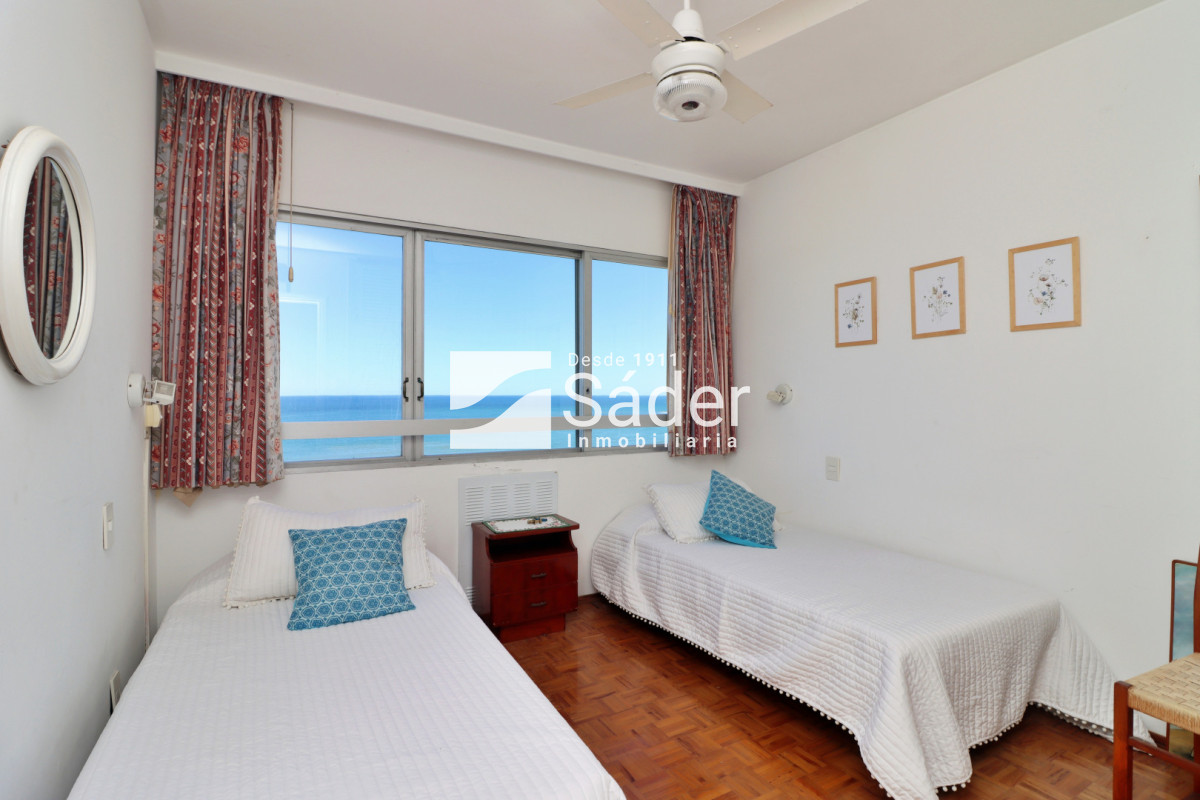 Apartamento ID.4545 - Verano frente al mar, Parada 3 de la Brava 