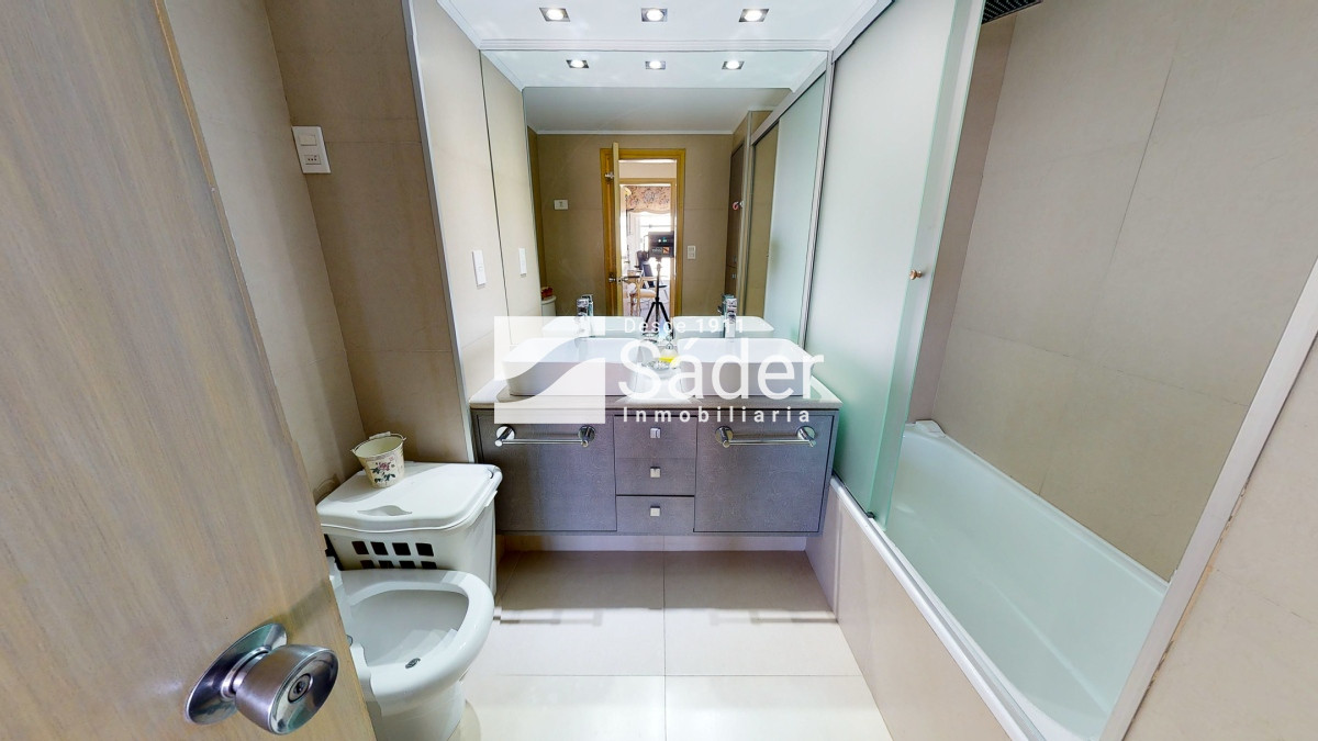 Apartamento ID.724 - Apartamento en venta Playa Mansa 3 dormitorios