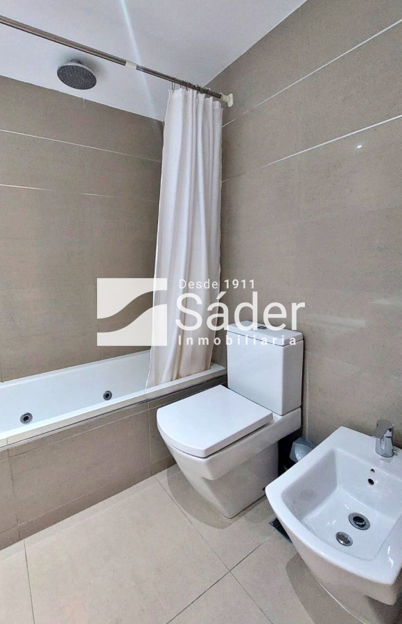 Apartamento ID.4549 - Alquiler de apto 3 dormitorios en suite a Metros de la Mansa, Pda. 3.