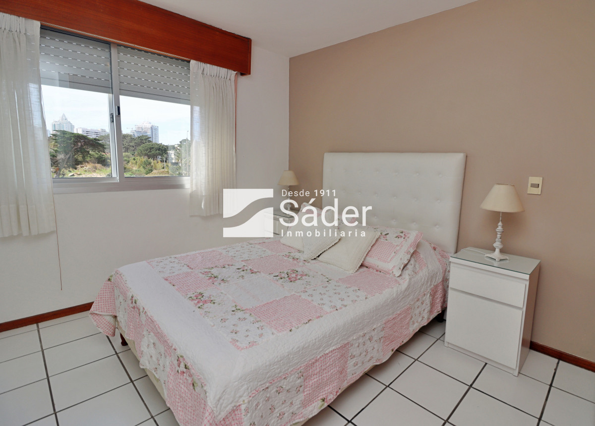 Apartamento ID.4397 - Apto alquiler 2 dorm. 2 baños. Zona mansa