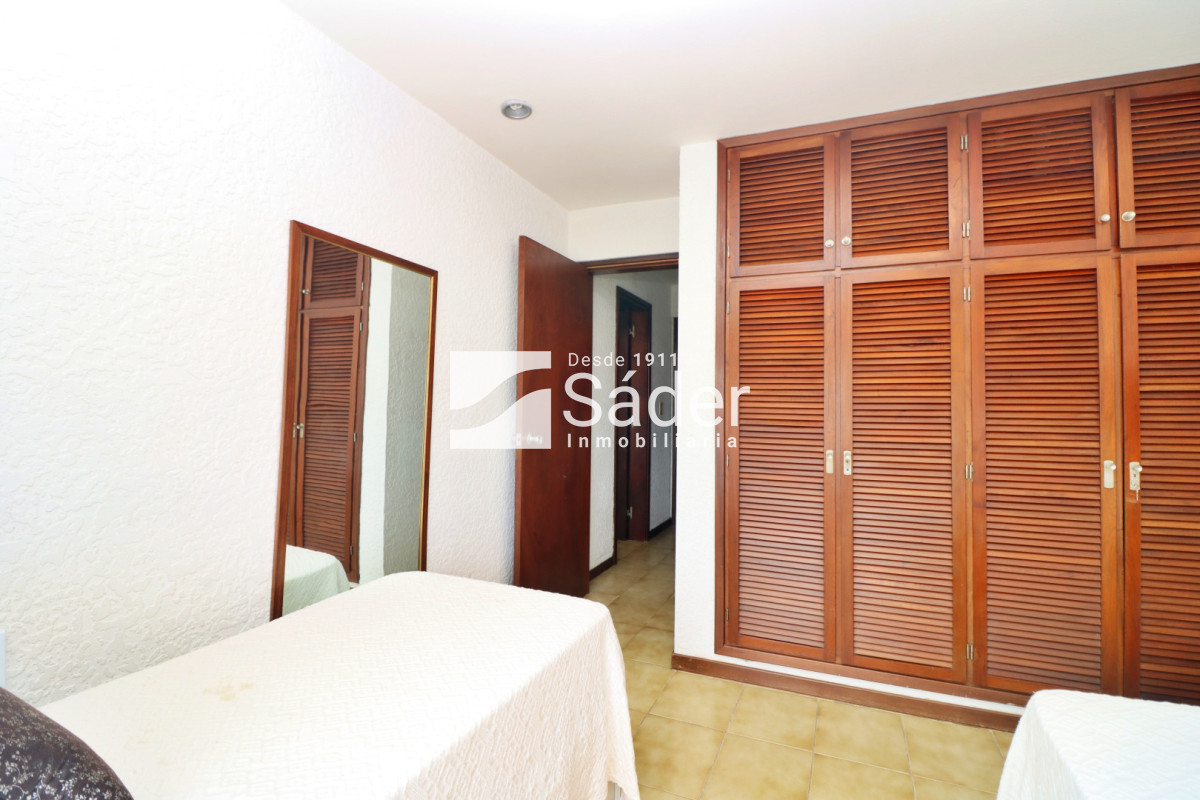 Apartamento ID.4623 - Apartamento frente a Playa Brava. 2 dormitorios. 