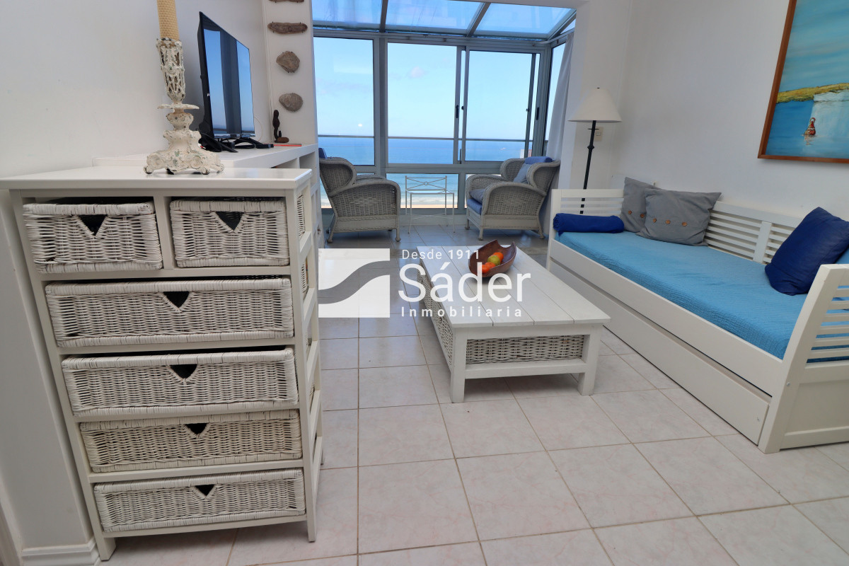 Apartamento ID.4336 - Apartamento en playa brava con vista al mar, excelentes servicios.