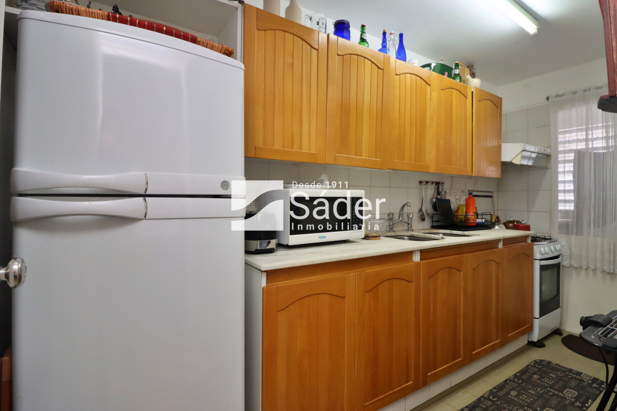 Apartamento ID.4243 - Apto funcional y bien ubicado, Pda 14 sobre  Roosevelt
