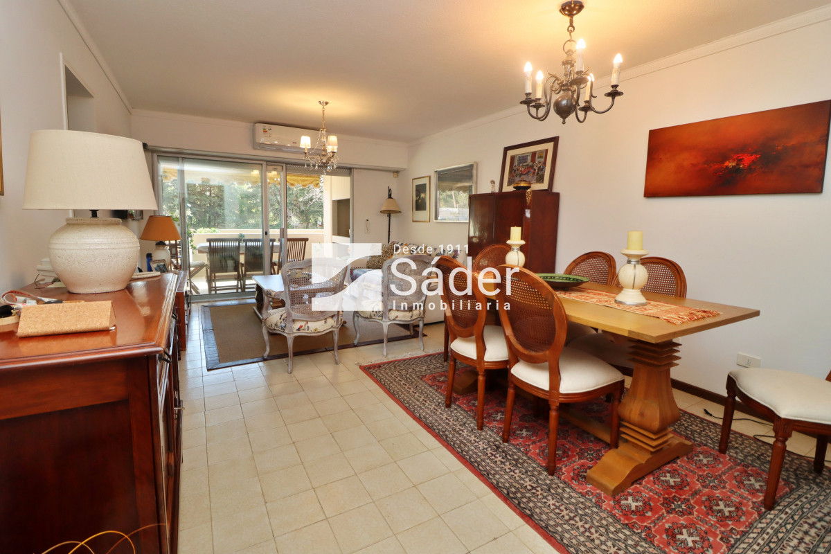 Apartamento ID.4337 - Apto sobre Av. Roosevelt, 2 Dorm con Suite y Parrillero 