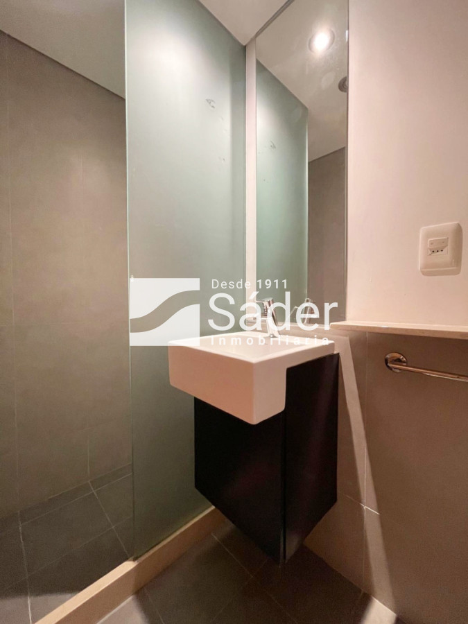 Apartamento ID.4542 - Apartamento en península. 3 dormitorios y parrillero