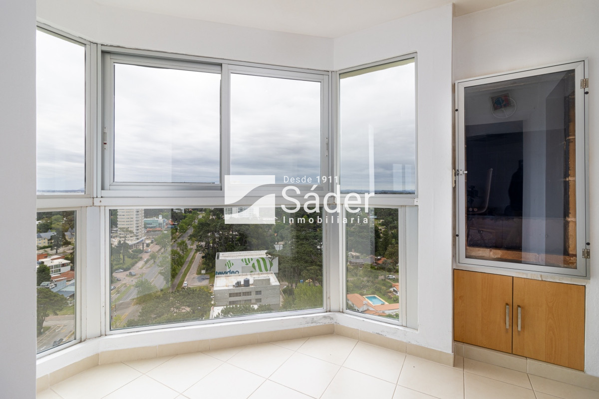 Shopping - GoPunta - Portal Inmobiliario de Punta del Este - Maldonado