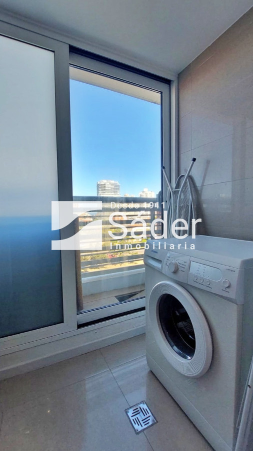 Apartamento ID.4549 - Alquiler de apto 3 dormitorios en suite a Metros de la Mansa, Pda. 3.