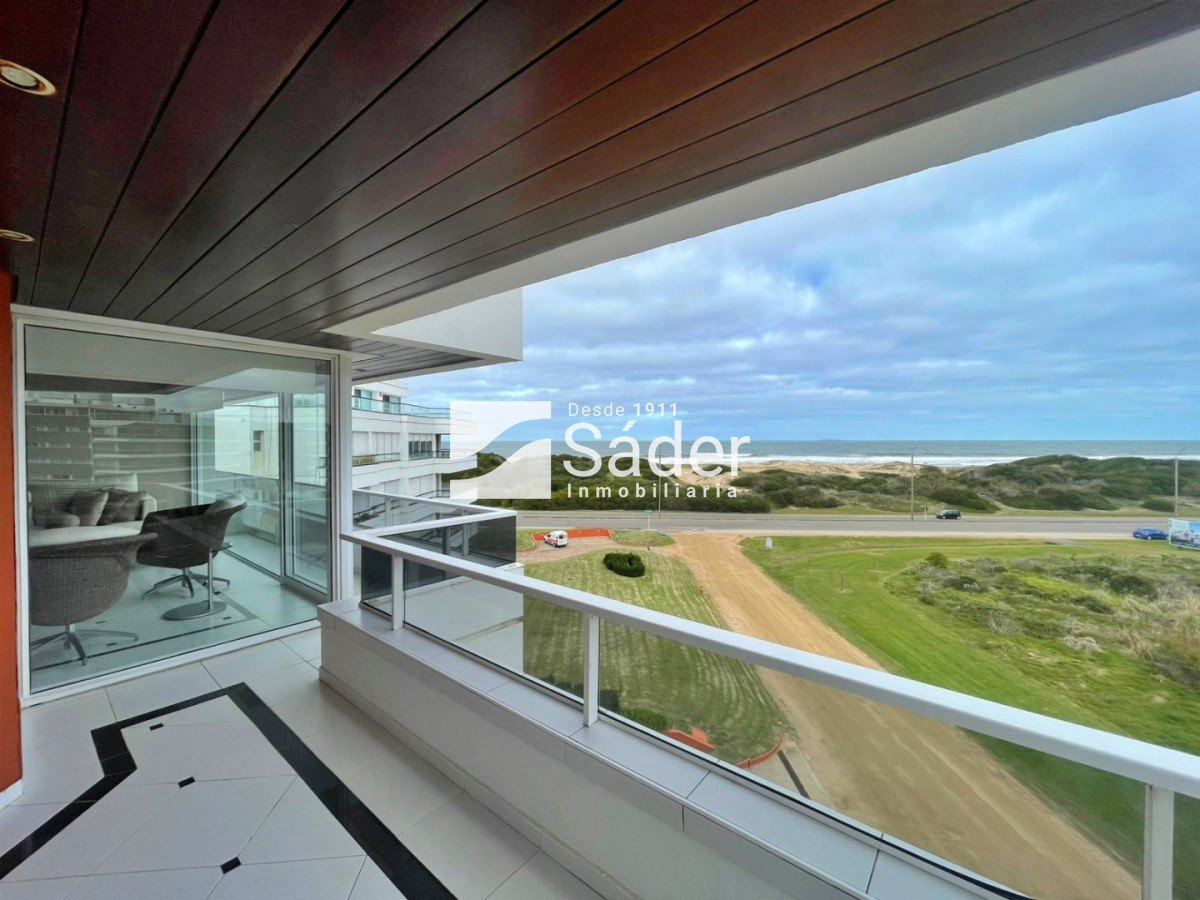 Apartamento ID.3823 - Penthouse de lujo frente al mar