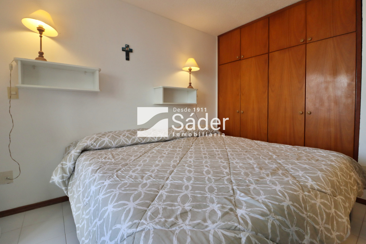 Apartamento ID.4297 - Apto. en alquiler de 2 dorm. 
