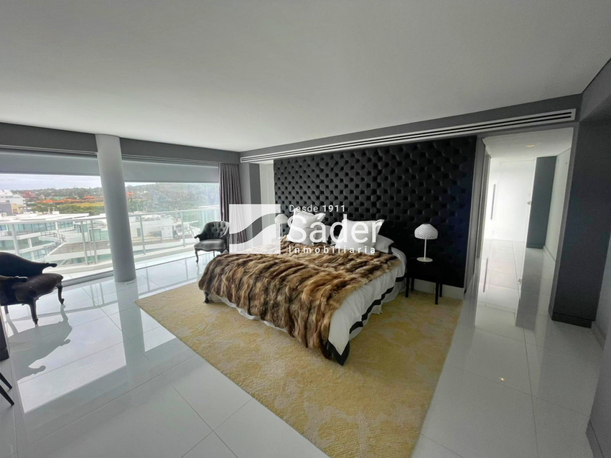 Apartamento ID.3814 - Penthouse de lujo en Playa Brava