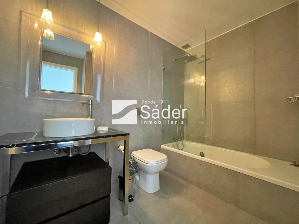 Apartamento ID.4955 - Penthouse en Pda 7 sobre Av. Roosevelt