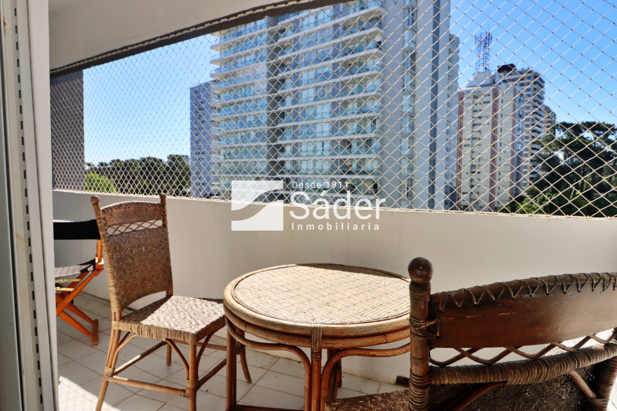 Apartamento ID.4596 - Apto en zona Cantegrill. 2 dormitorios y servicio