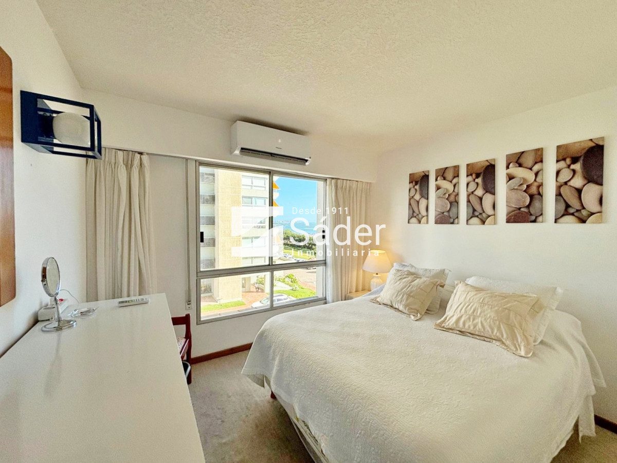 Apartamento ID.4554 - Apto 3 dorm. Playa mansa. 