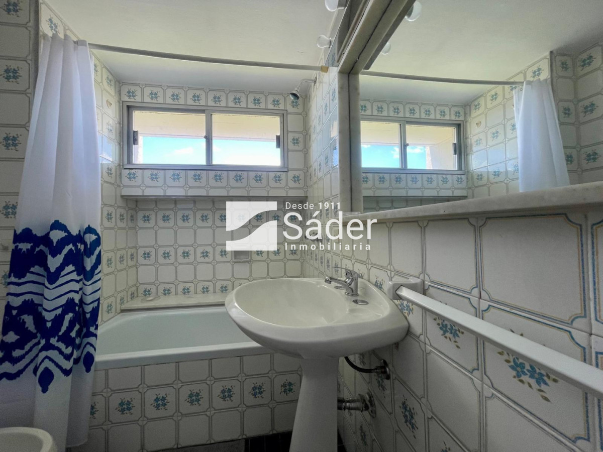 Apartamento ID.4657 - Apartamento en venta y alquiler 4 dormitorios en la península.