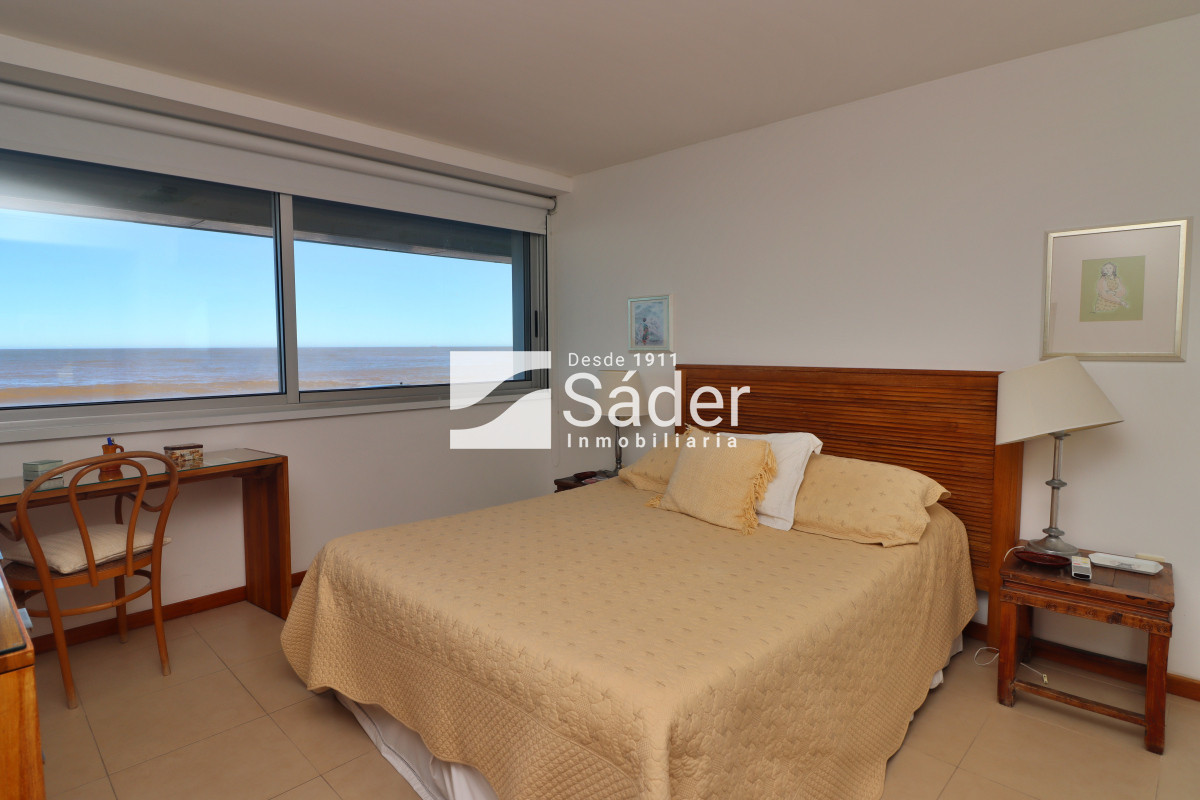 Apartamento ID.4308 - Apto en alquiler de 3 dormitorios. 