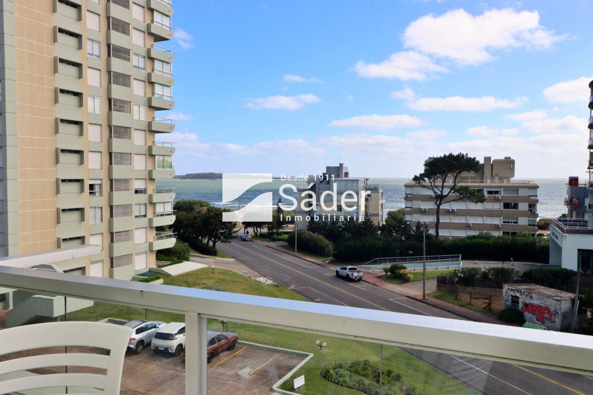 Apartamento ID.4526 - Apto en Pda. 19 de la Mansa, 3 dormitorios 