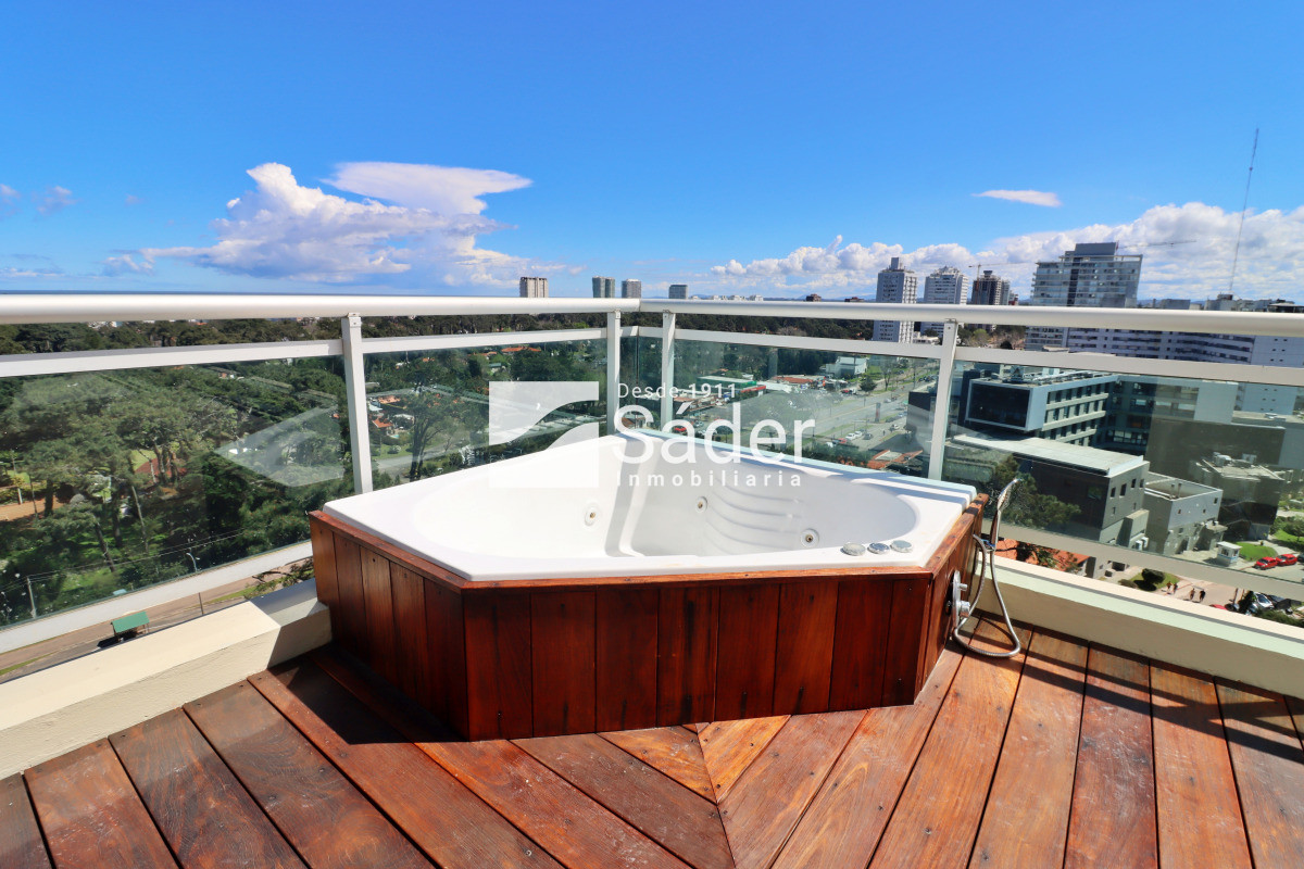 Apartamento ID.4236 - Apto 3 dorm. Parada 14 de mansa. Luminoso y moderno. 