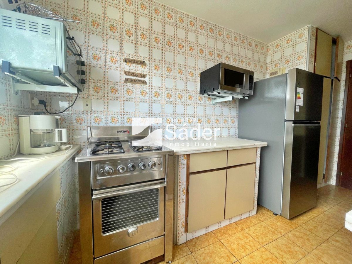 Apartamento ID.4623 - Apartamento frente a Playa Brava. 2 dormitorios. 