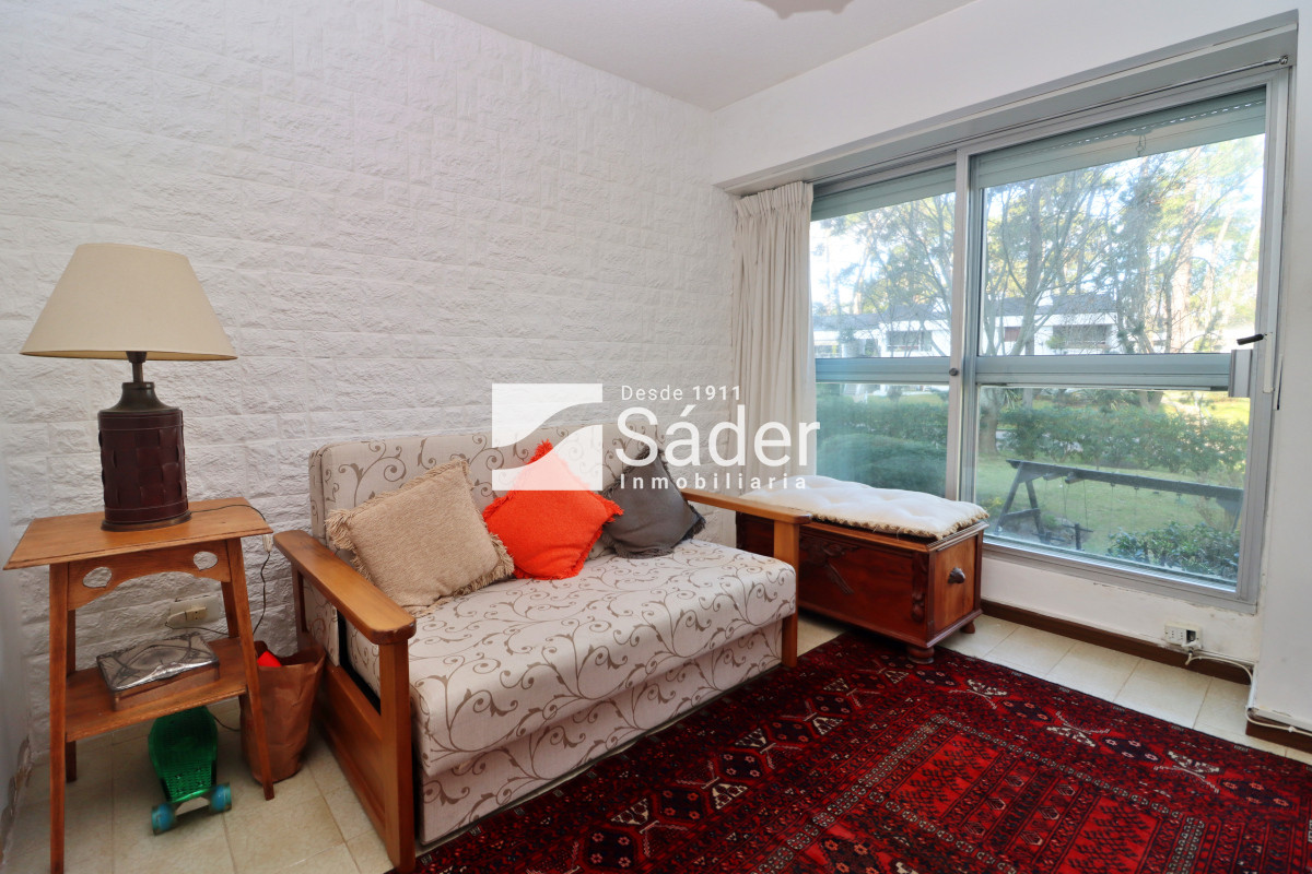 Apartamento ID.4337 - Apto sobre Av. Roosevelt, 2 Dorm con Suite y Parrillero 