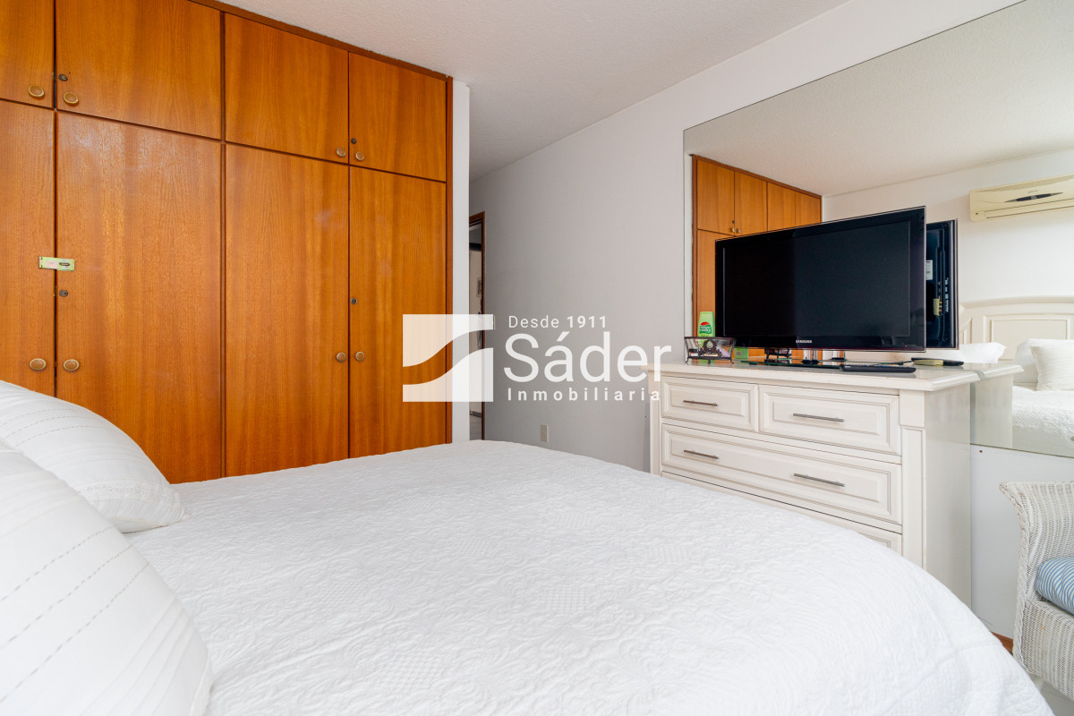 Apartamento ID.3549 - Venta Apartamento de 3 dormitorios