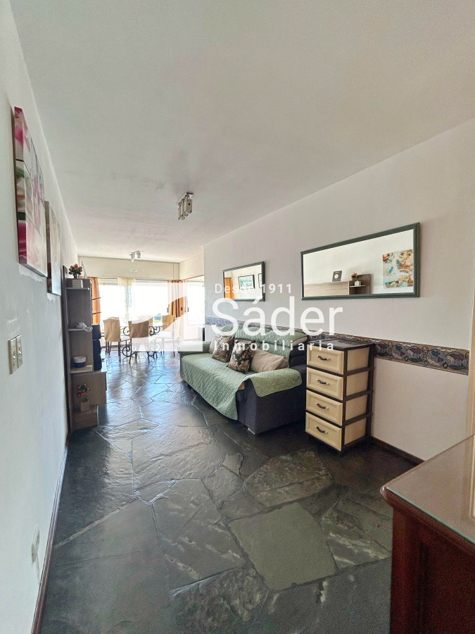 Apartamento ID.3974 - Apto Funcional en la Península 