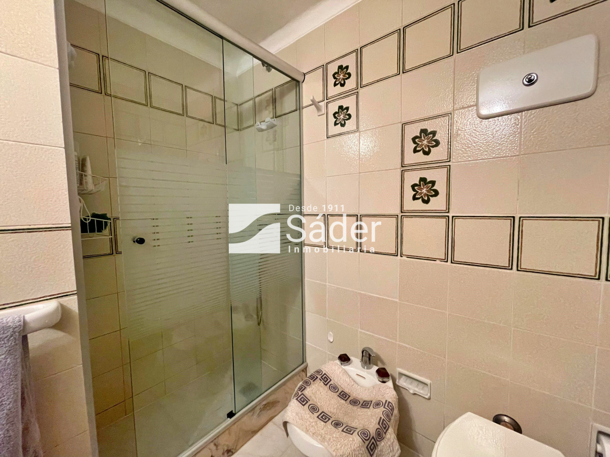 Apartamento ID.4337 - Apto sobre Av. Roosevelt, 2 Dorm con Suite y Parrillero 