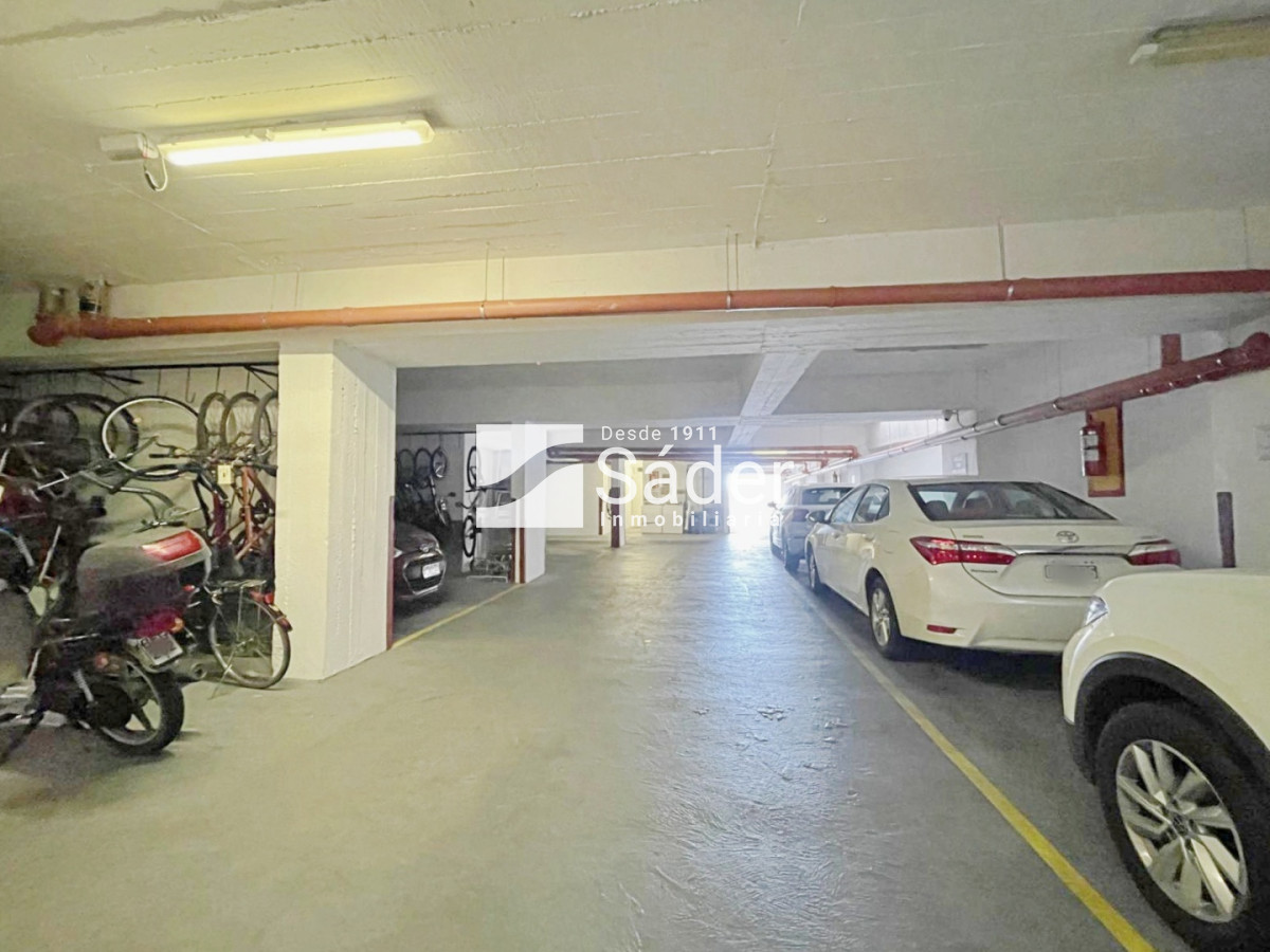 Apartamento ID.4673 - Apto de 2 dormitorios en Alquiler, Península 