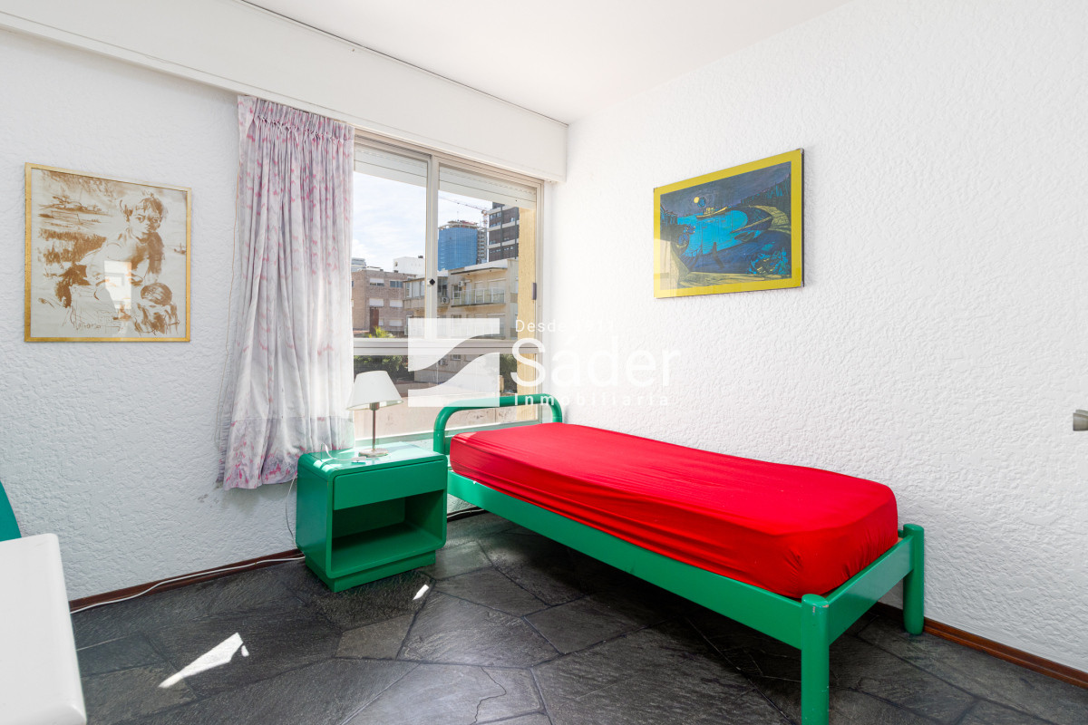 Apartamento ID.3698 - Ubicado frente a la icónica Playa El Emir