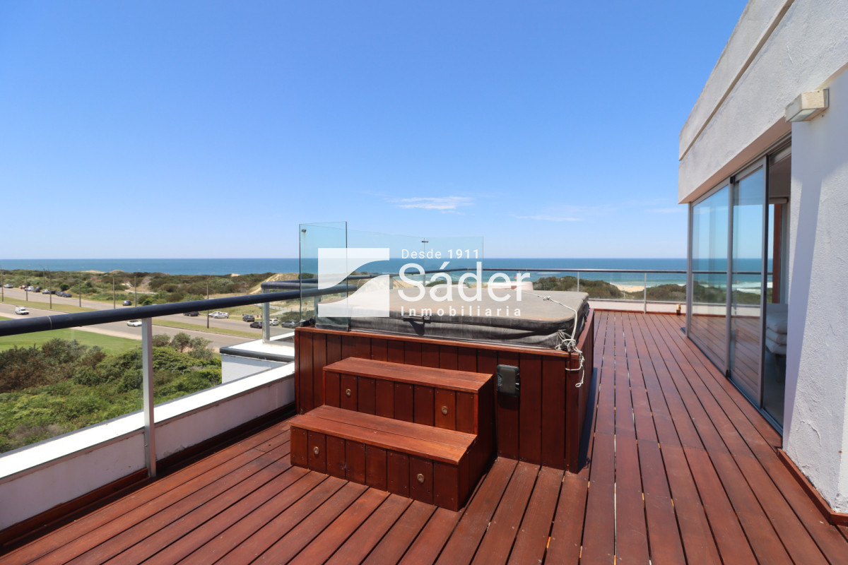 Apartamento ID.4605 - Penthouse en Alq. Pda 32 de Playa Brava, Punta del Este 
