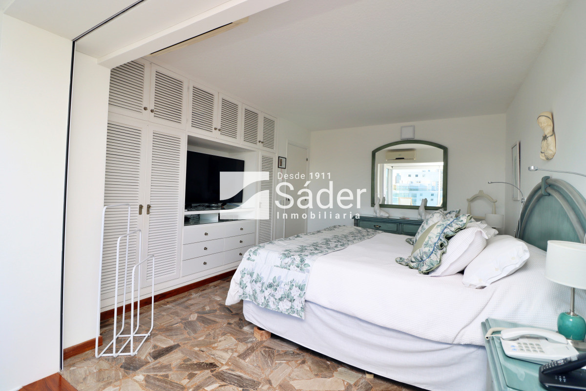 Apartamento ID.4464 - Apto frente al mar en Playa Mansa, pda. 3 