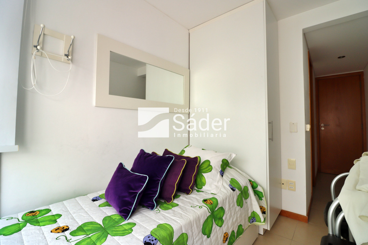 Apartamento ID.4308 - Apto en alquiler de 3 dormitorios. 