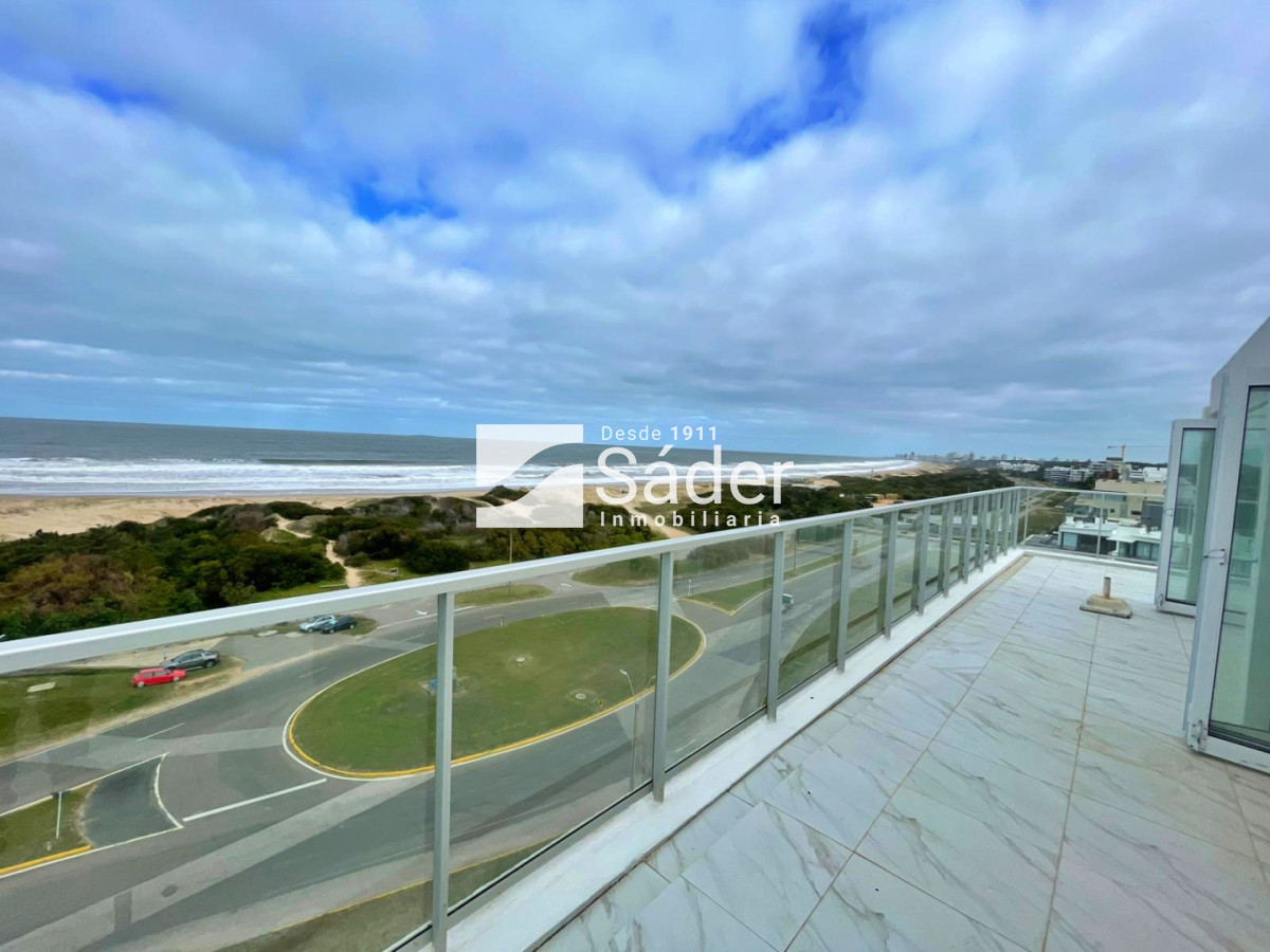 Apartamento ID.3814 - Penthouse de lujo en Playa Brava